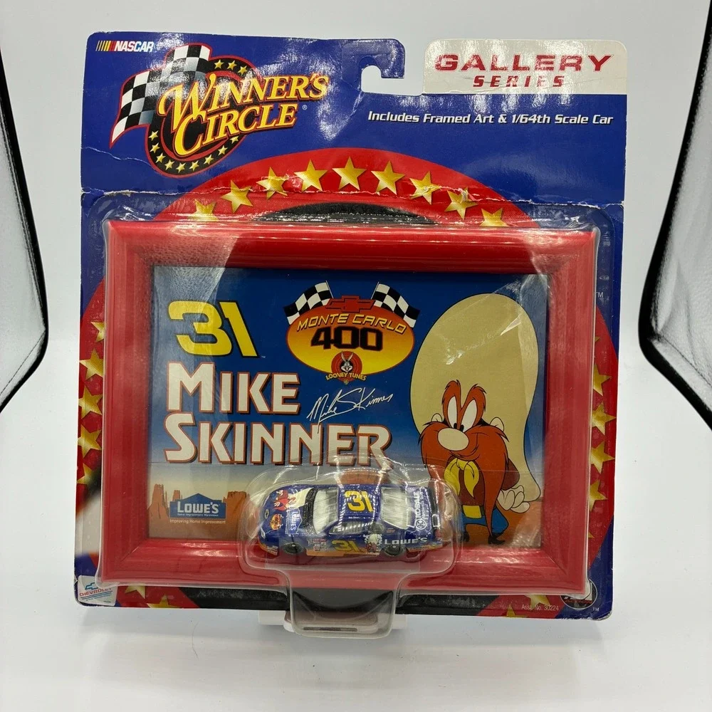 2001 Mike Skinner #31 Lowes Looney Tunes 1:64 Diecast Frame Art Gallery Series